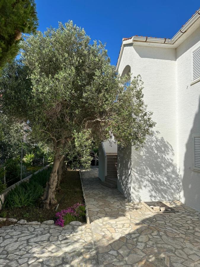 Apartmani Marko Novalja Exterior photo